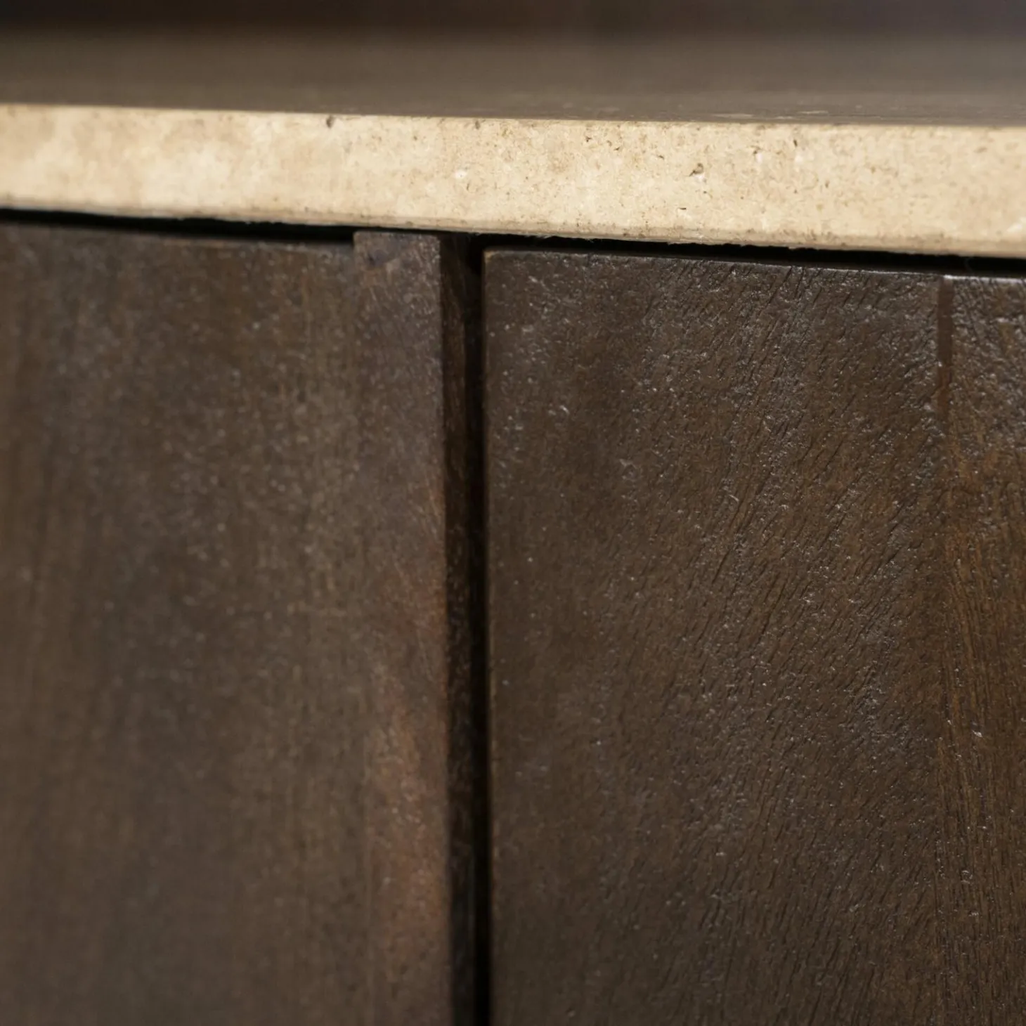 Boekenkast Lio Mangohout Travertin 120x220cm - bruin - Loft24.nl