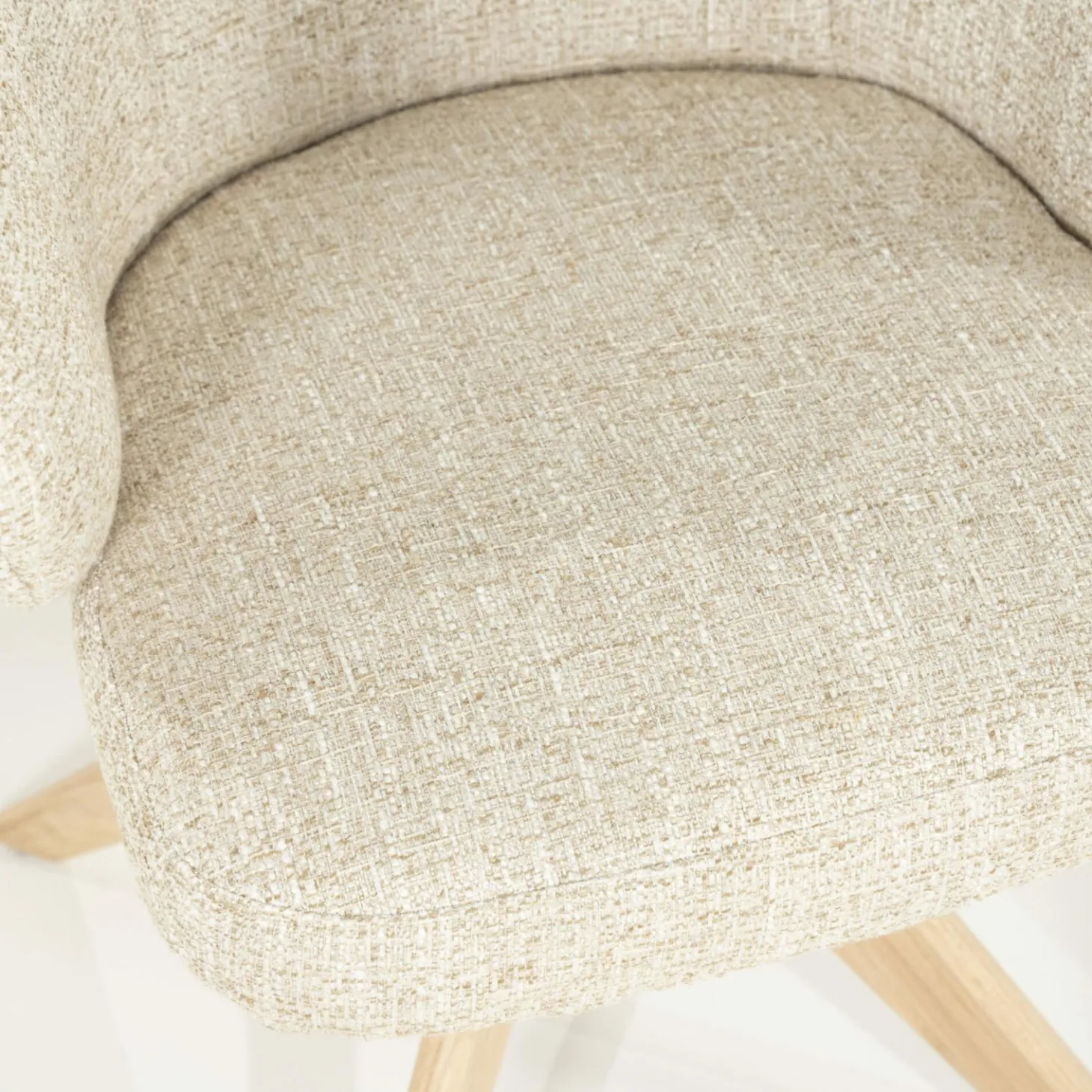 Draaibare Eetkamerstoel Connor Eiken onderstel kleur Beige - Loft24.nl