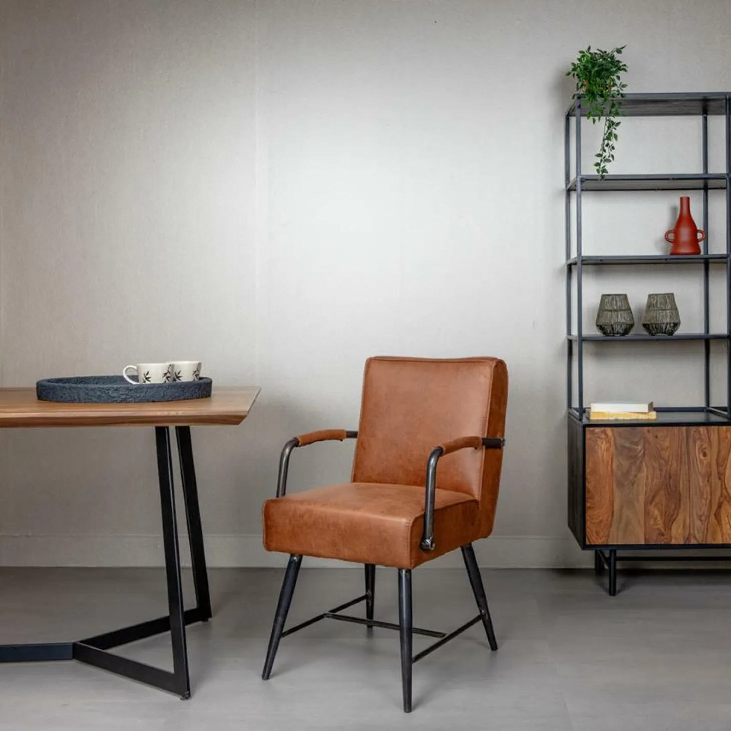 Eetkamerstoel Belmonte met armleuning - Cognac - Loft24.nl