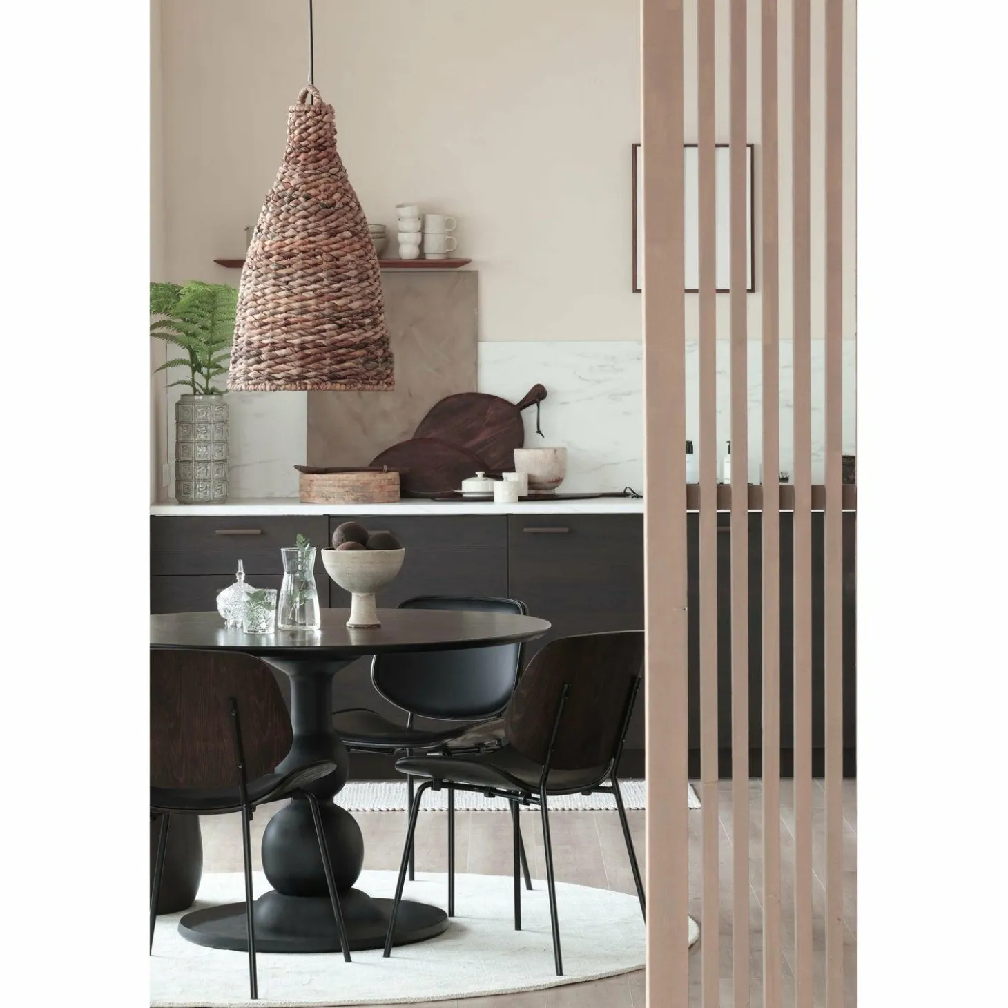 Eetkamerstoel Close Lederlook en Hout - Loft24.nl