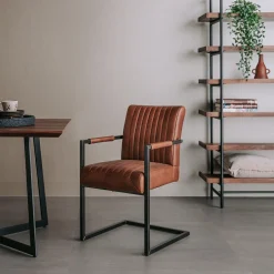Eetkamerstoel Ferro met armleuning - Lichtbruin - Loft24.nl
