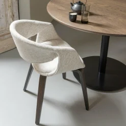 Eetkamerstoel Yossi Bruin houten onderstel- Naturel - Loft24.nl