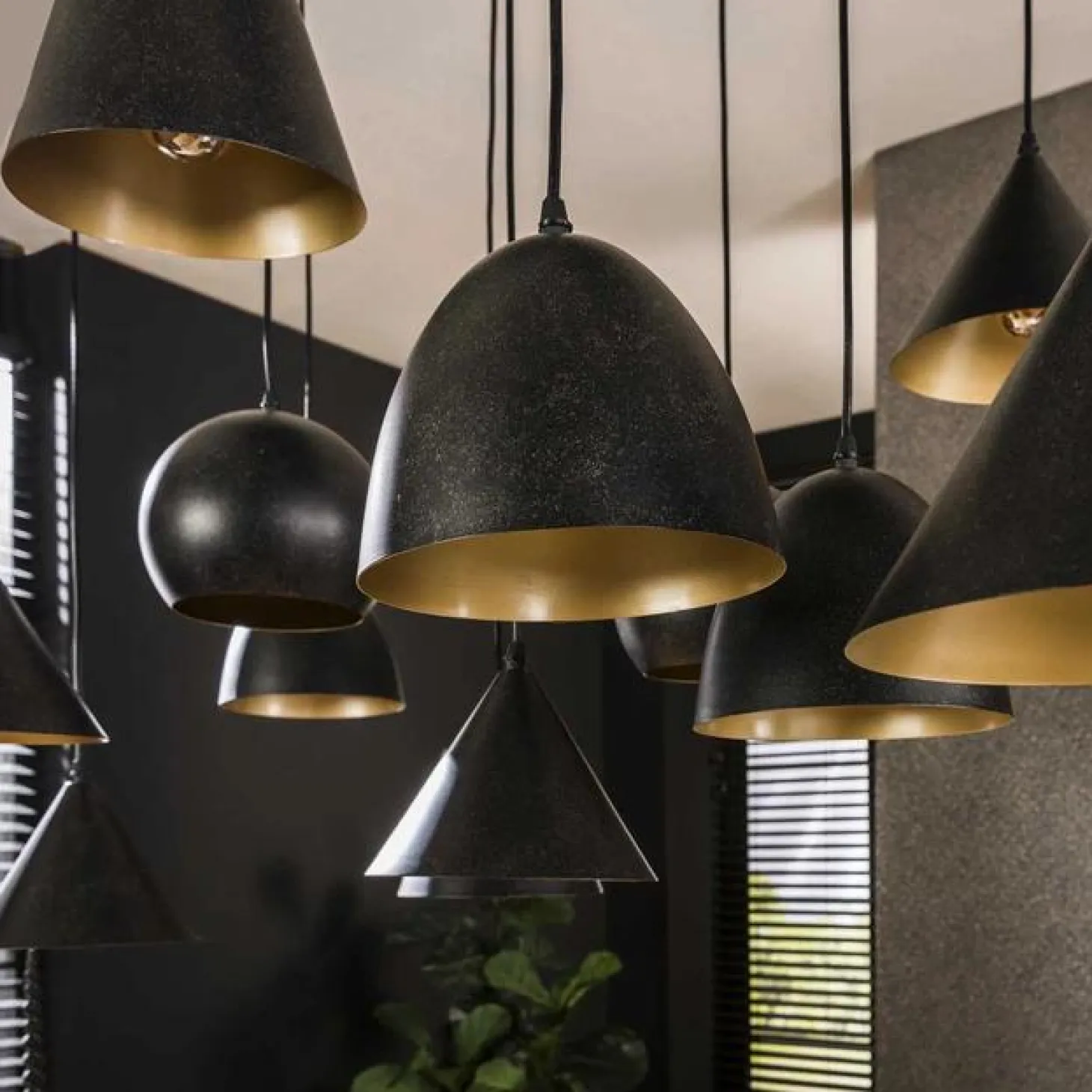 Hanglamp XXL - 18 Lampen - Loft24.nl