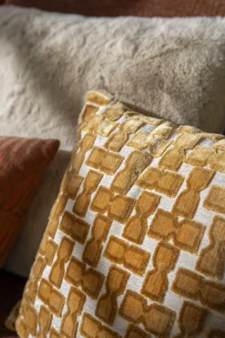 Kussen Stunda - Mosterd - Loft24.nl