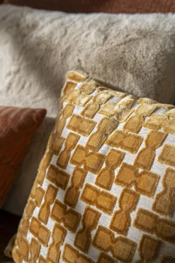 Kussen Stunda - Mosterd - Loft24.nl