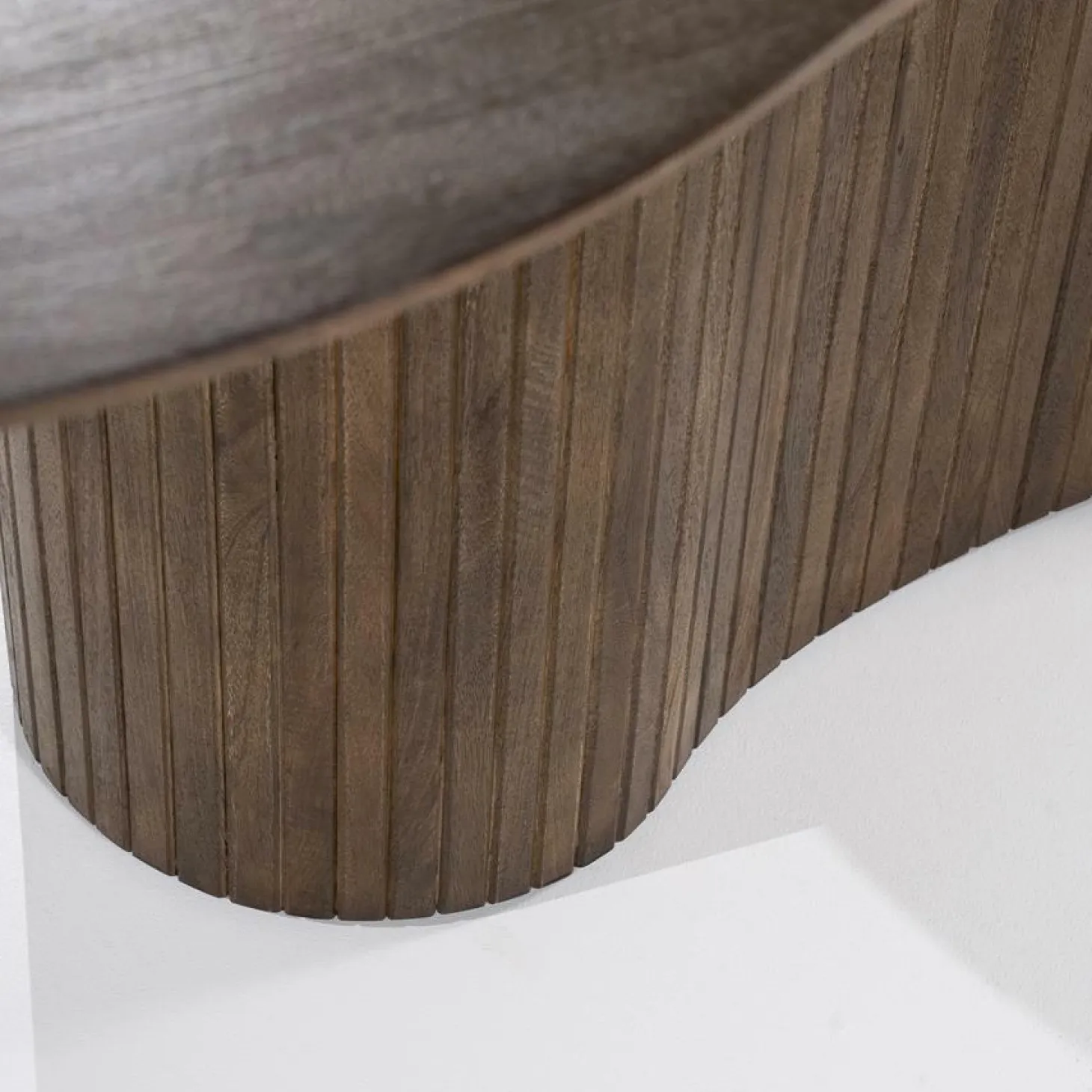 Organische Eettafel Jordy Mangohout 250 x 110cm - Bruin - Loft24.nl