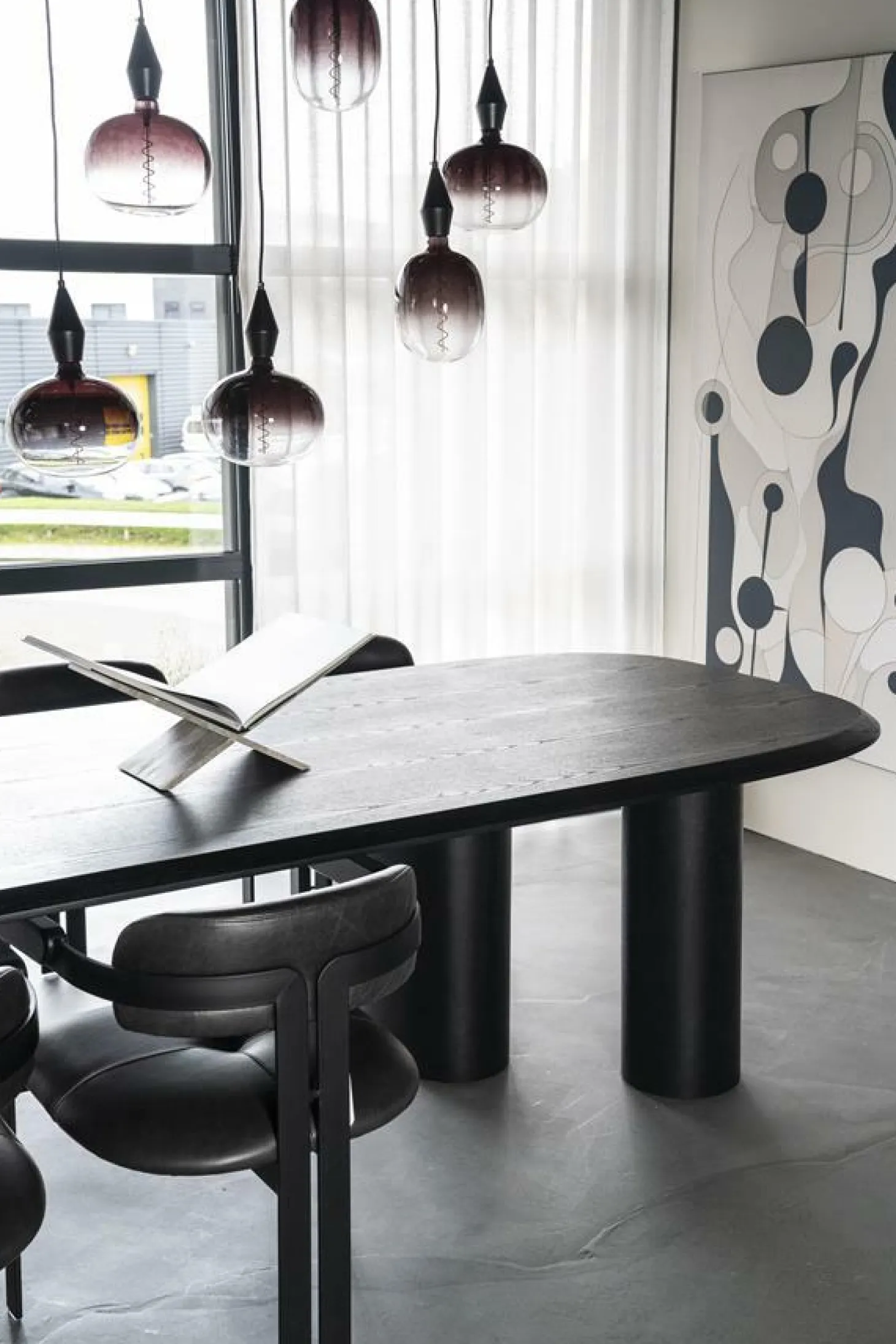 Organische Eettafel Walter Eikenhout 300 x 120cm - Zwart - Loft24.nl