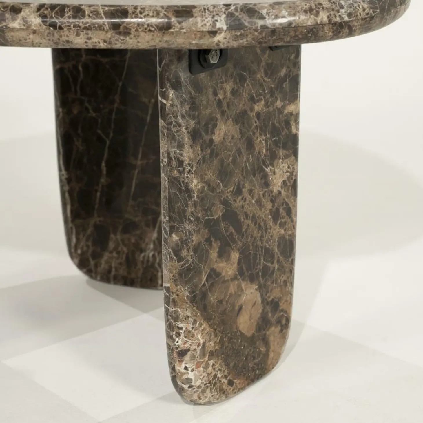 Organische Salontafel Devin Marmer 65 x 56cm - Loft24.nl