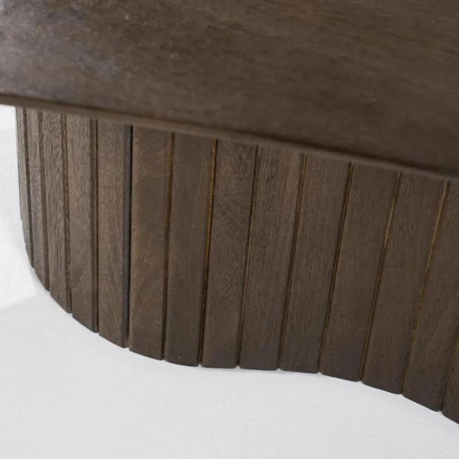 Organische Salontafel Jordy Mangohout Bruin - 130 x 70cm - Loft24.nl