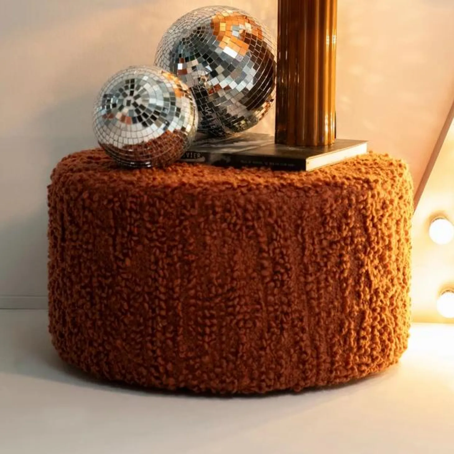 Poef Vista Grof Bouclé 60 x 60 cm - Terracotta - Loft24.nl