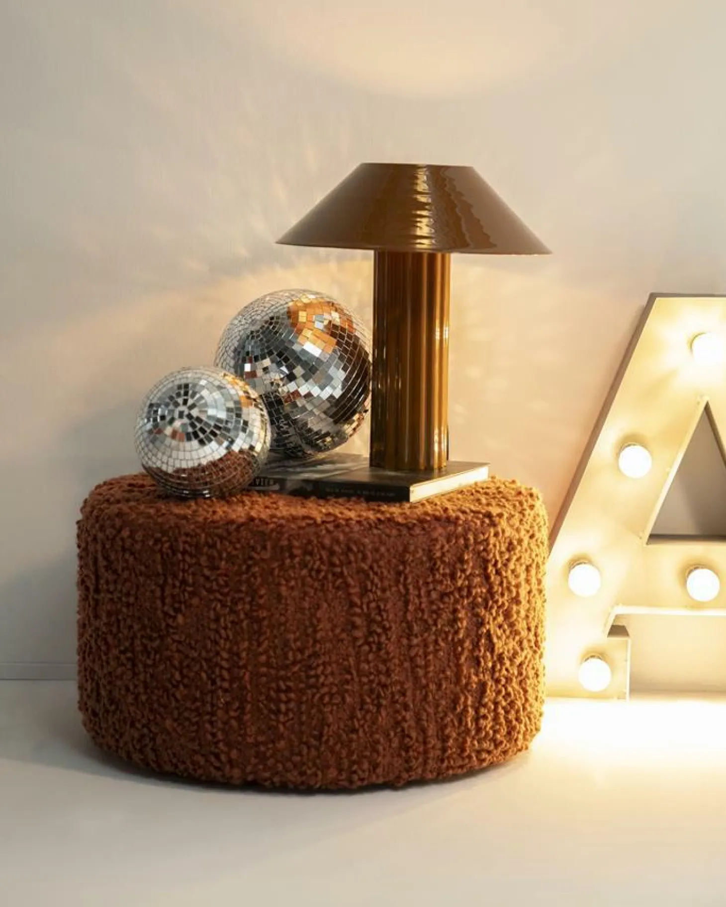 Poef Vista Grof Bouclé 60 x 60 cm - Terracotta - Loft24.nl