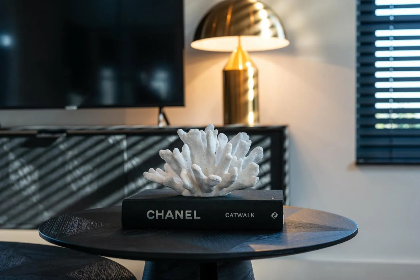 Ronde Bijzettafel Blax Eiken Ø58 cm - Zwart - Loft24.nl