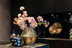 Vaas Kisses Resin kleur Zwart/Roze - Loft24.nl