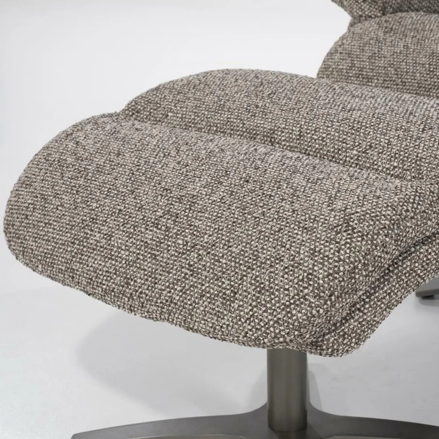 Verstelbare Fauteuil Caleb Met voetenbank - Taupe - Loft24.nl