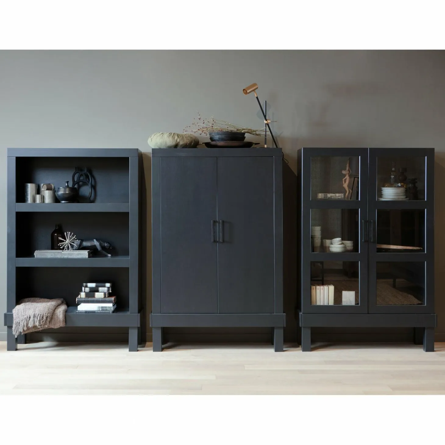 Wandkast Bonk Grenen, 160 x 107cm - Zwart - Loft24.nl