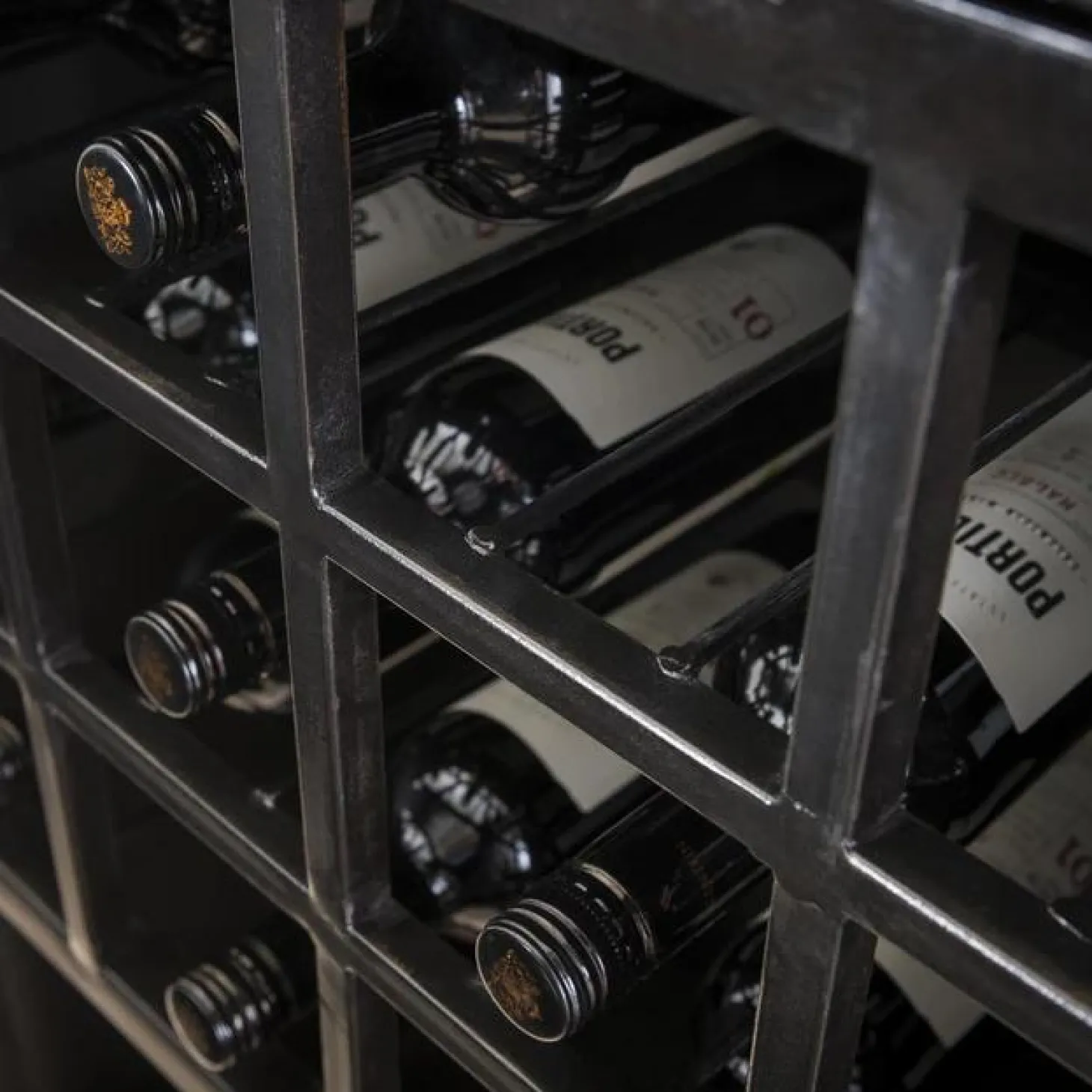 Wijnkast Ruff Metal 135 x 55 cm - Loft24.nl